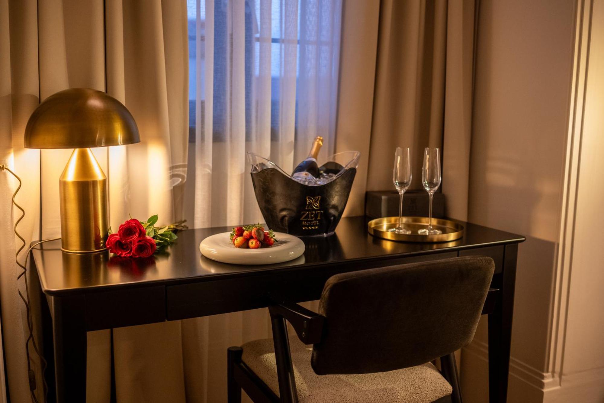 Zet Hotel Тимишоара Экстерьер фото